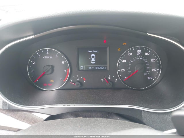 2015 Kia Cadenza Premium მანქანა იყიდება აუქციონზე, vin: KNALN4D71F5172673, აუქციონის ნომერი: 45330851