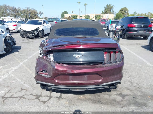 45330896 :رقم المزاد ، 1FATP8UH9J5139416 vin ، 2018 Ford Mustang Ecoboost Premium مزاد بيع