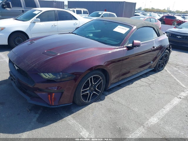 45330896 :رقم المزاد ، 1FATP8UH9J5139416 vin ، 2018 Ford Mustang Ecoboost Premium مزاد بيع