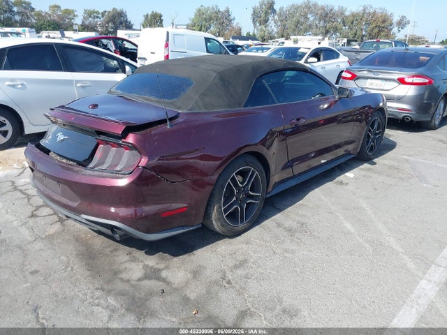 45330896 :رقم المزاد ، 1FATP8UH9J5139416 vin ، 2018 Ford Mustang Ecoboost Premium مزاد بيع