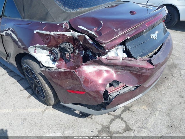 45330896 :رقم المزاد ، 1FATP8UH9J5139416 vin ، 2018 Ford Mustang Ecoboost Premium مزاد بيع
