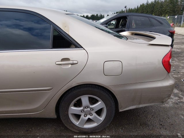 45330913 :رقم المزاد ، JTDBF30K620018032 vin ، 2002 Toyota Camry Se مزاد بيع