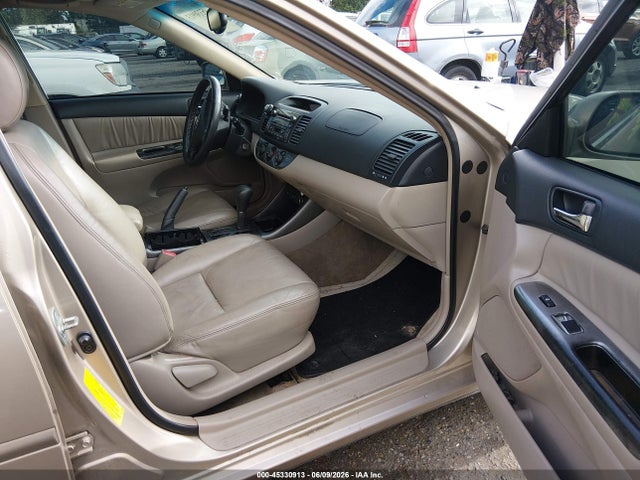 45330913 :رقم المزاد ، JTDBF30K620018032 vin ، 2002 Toyota Camry Se مزاد بيع