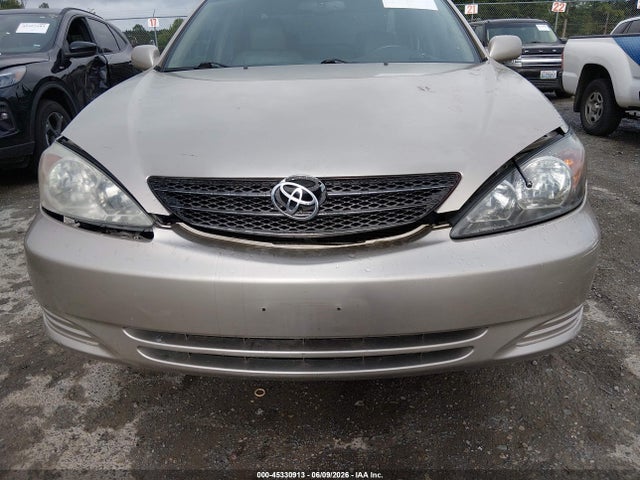 45330913 :رقم المزاد ، JTDBF30K620018032 vin ، 2002 Toyota Camry Se مزاد بيع