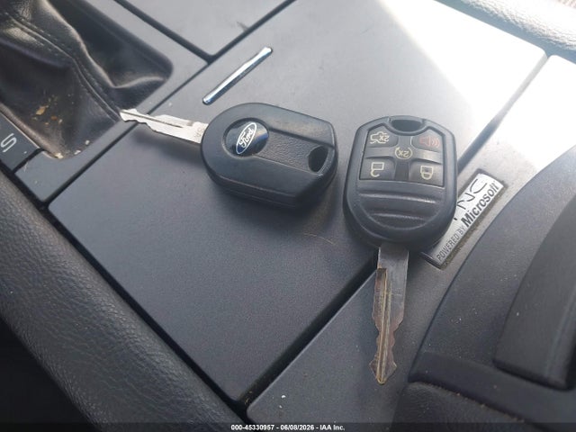 2015 Ford Taurus Sel მანქანა იყიდება აუქციონზე, vin: 1FAHP2E88FG121065, აუქციონის ნომერი: 45330957
