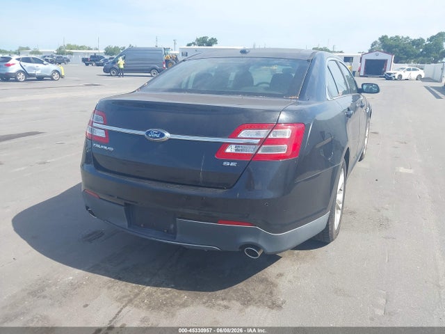 2015 Ford Taurus Sel მანქანა იყიდება აუქციონზე, vin: 1FAHP2E88FG121065, აუქციონის ნომერი: 45330957