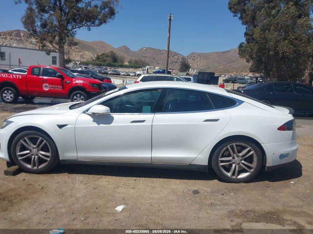 Tesla MODEL S 2016 5YJSA1E17GF123402 Image 13
