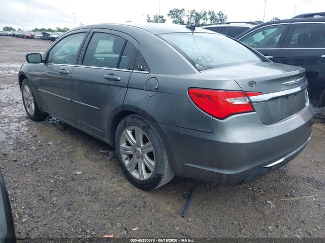 Продажа на аукционе авто 2013 Chrysler 200 Touring, vin: 1C3CCBBB9DN732297, номер лота: 45330978
