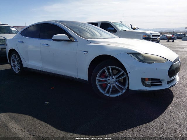 Продаж на аукціоні авто 2015 Tesla Model S 70d/85d/p85d, vin: 5YJSA1H23FFP77297, номер лоту: 45330982