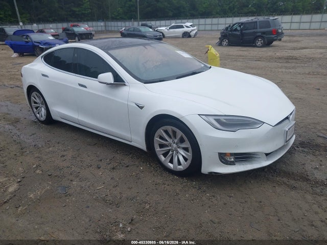 Продаж на аукціоні авто 2018 Tesla Model S 100d/75d/p100d, vin: 5YJSA1E2XJF240102, номер лоту: 45330985