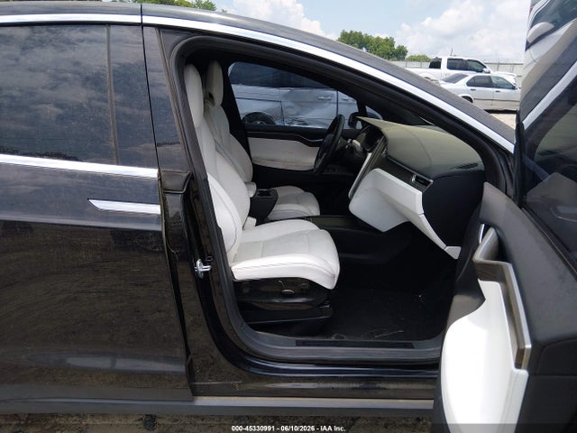 Продаж на аукціоні авто 2016 Tesla Model X 60d/70d/75d/90d, vin: 5YJXCAE27GF002457, номер лоту: 45330991