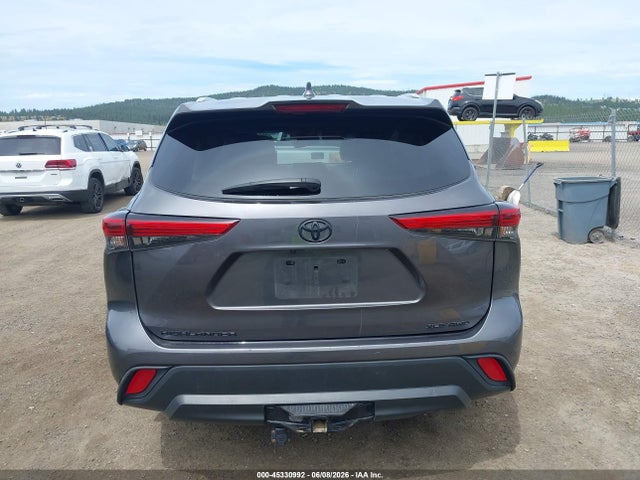 5TDGZRBH3NS588007 Toyota Highlander Xle