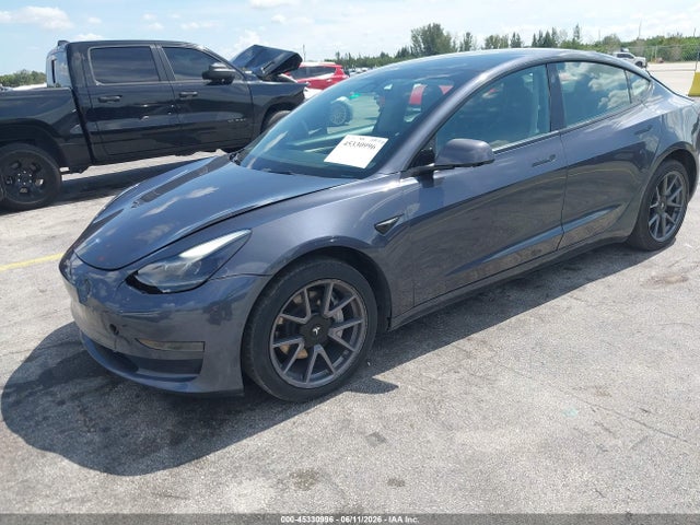 Tesla Model 3 Standard Range Plus Rear-wheel Drive 2021 5YJ3E1EA3MF095165 Image 2