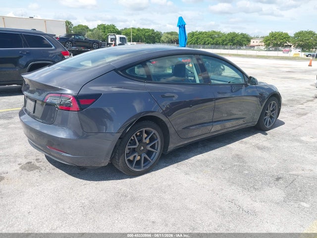 Tesla Model 3 Standard Range Plus Rear-wheel Drive 2021 5YJ3E1EA3MF095165 Image 4