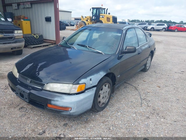 Auction sale of the 1996 Honda Accord Lx/ex, vin: 1HGCD5636TA037926, lot number: 45331011