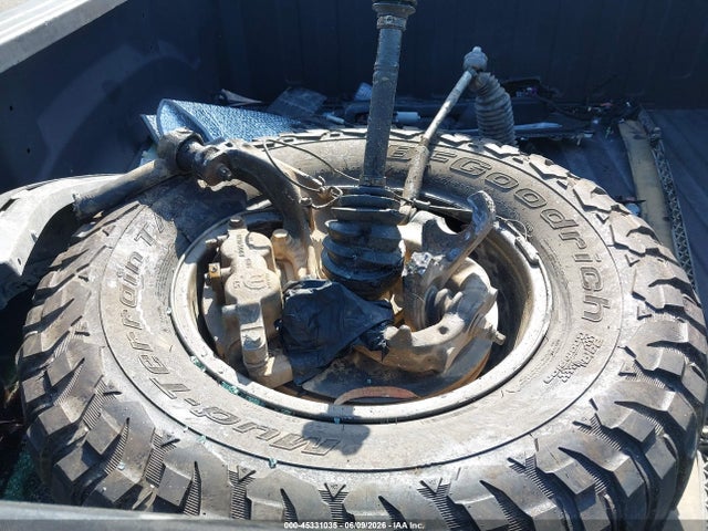 1C6SRFFT5LN110334 RAM 1500 Big Horn 4x4 5&#039;7 Box