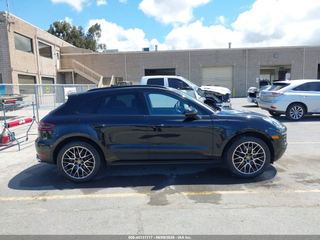 Porsche Macan Sport Edition 2018 WP1AA2A54JLB16582 Image 13