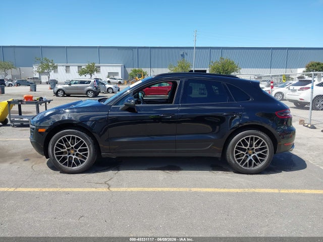 Porsche Macan Sport Edition 2018 WP1AA2A54JLB16582 Image 14