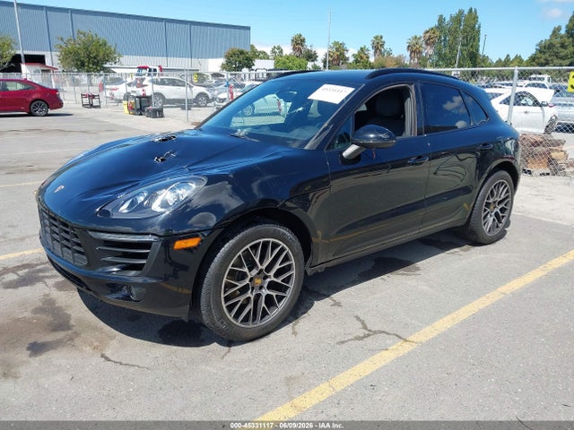 Porsche Macan Sport Edition 2018 WP1AA2A54JLB16582 Image 2