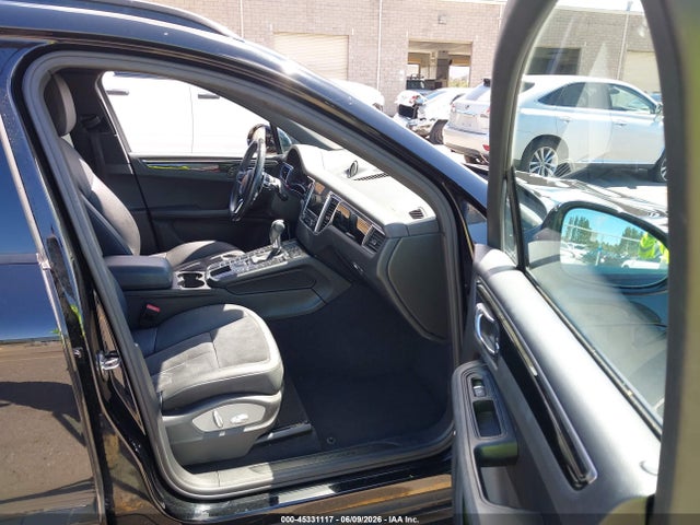Porsche Macan Sport Edition 2018 WP1AA2A54JLB16582 Image 5