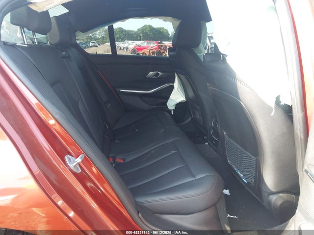 45331143 :رقم المزاد ، 3MW5R7J00M8C02638 vin ، 2021 Bmw 330i Xdrive مزاد بيع
