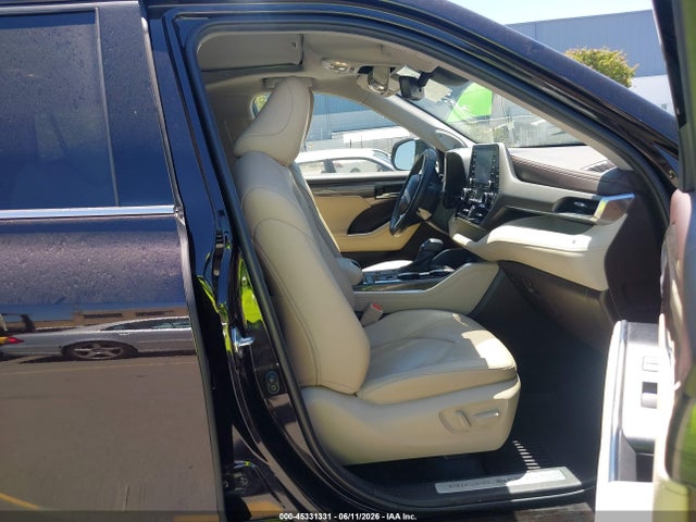 45331331 :رقم المزاد ، 5TDYARAH2NS014897 vin ، 2022 Toyota Highlander Hybrid Limited مزاد بيع