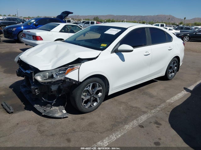 KIA Forte Lxs 2019 3KPF24AD0KE109324 Image 2