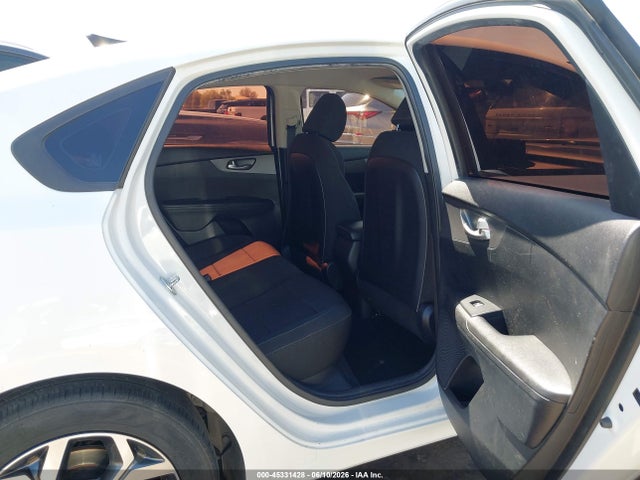 KIA Forte Lxs 2019 3KPF24AD0KE109324 Image 8