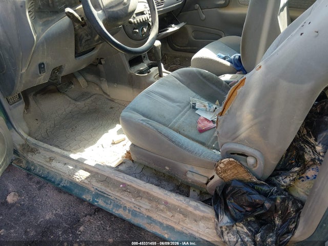 45331455 :رقم المزاد ، 3FAKP1132WR258005 vin ، 1998 Ford Escort Zx2 Cool/zx2 Hot مزاد بيع