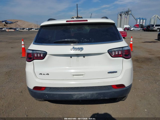 45331493 :رقم المزاد ، 3C4NJDBBXLT138628 vin ، 2020 Jeep Compass Latitude 4x4 مزاد بيع