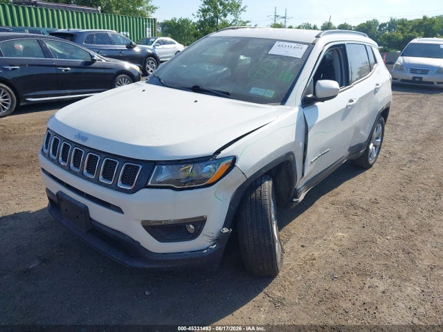 45331493 :رقم المزاد ، 3C4NJDBBXLT138628 vin ، 2020 Jeep Compass Latitude 4x4 مزاد بيع