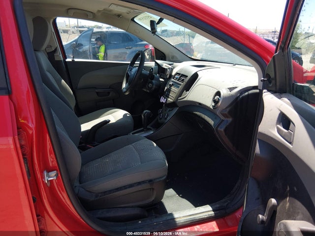 Chevrolet Sonic Ls Auto 2015 1G1JA5SH6F4127797 Image 5