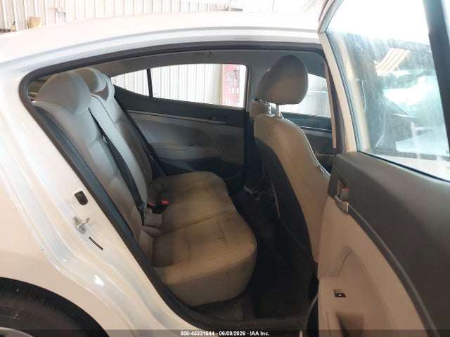 2017 Hyundai Elantra Se მანქანა იყიდება აუქციონზე, vin: 5NPD74LF5HH112778, აუქციონის ნომერი: 45331644