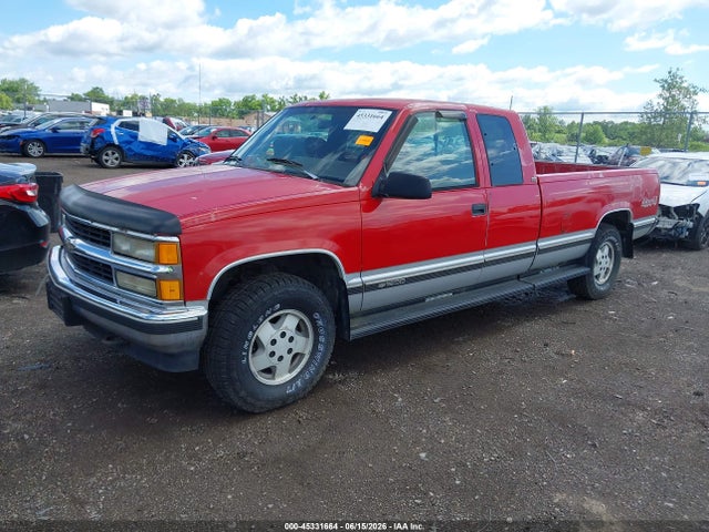 45331664 :رقم المزاد ، 1GCEK19K0SE189555 vin ، 1995 Chevrolet Gmt-400 K1500 مزاد بيع