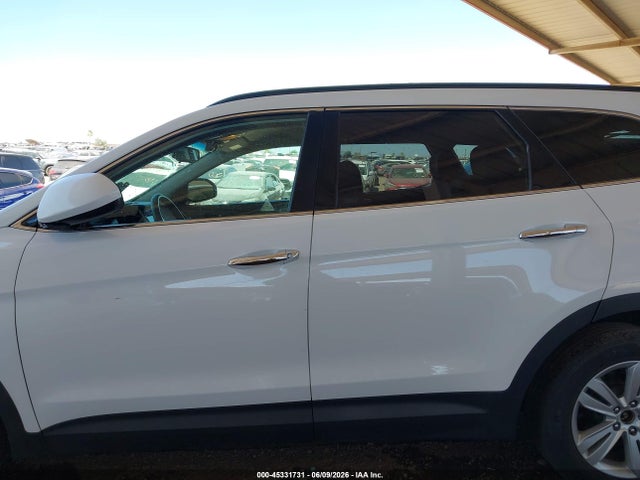 45331731 :رقم المزاد ، KM8SMDHF3HU213683 vin ، 2017 Hyundai Santa Fe Se مزاد بيع