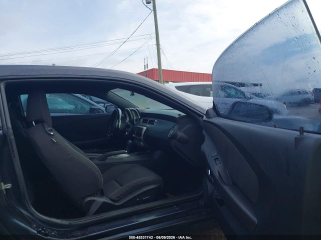 Продажа на аукционе авто 2013 Chevrolet Camaro 1lt, vin: 2G1FB1E33D9244257, номер лота: 45331742