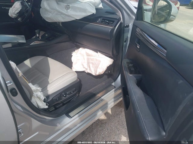 45331802 :رقم المزاد ، JTHBK1GG2G2228459 vin ، 2016 Lexus Es 350 مزاد بيع