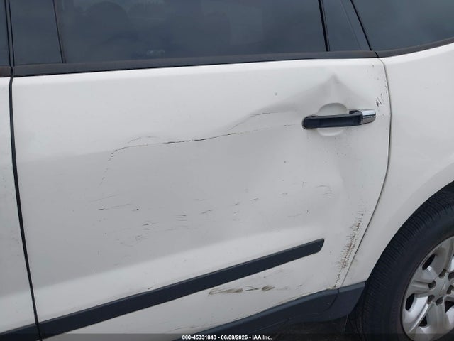 45331843 :رقم المزاد ، 1GNKRFED0EJ135534 vin ، 2014 Chevrolet Traverse Ls مزاد بيع