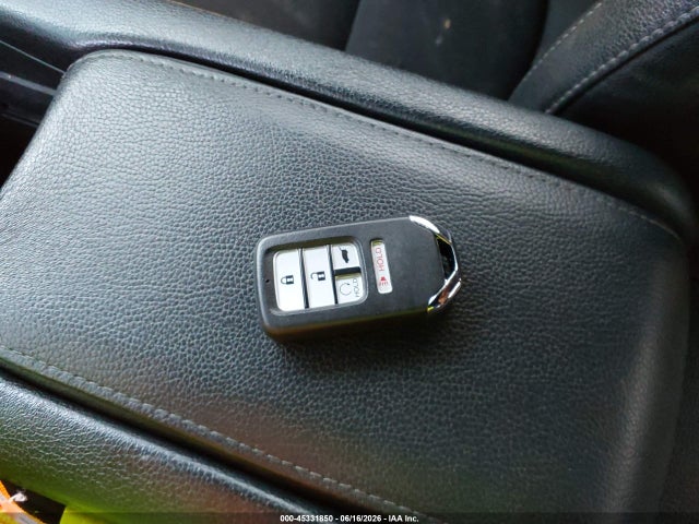 45331850 :رقم المزاد ، 2HGFC2F8XKH582747 vin ، 2019 Honda Civic Sport مزاد بيع