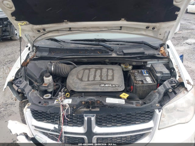 45331909 :رقم المزاد ، 2C4RC1BG4ER112215 vin ، 2014 Chrysler Town & Country Touring مزاد بيع