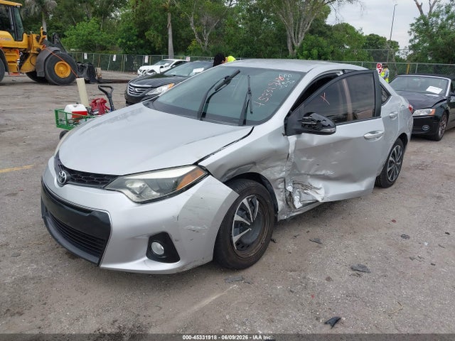 45331918 :رقم المزاد ، 5YFBURHE5EP138759 vin ، 2014 Toyota Corolla S مزاد بيع