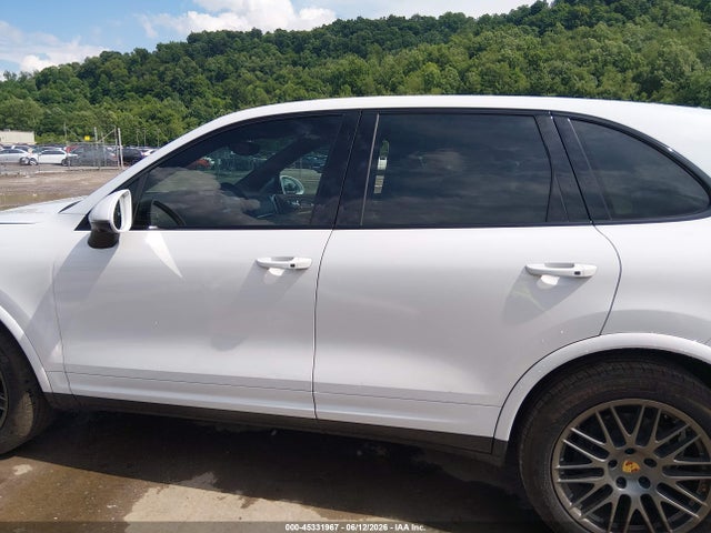 Aukcja sprzedaży 2017 Porsche Cayenne Platinum Edition, vin: WP1AA2A27HKA83289, numer aukcji: 45331967