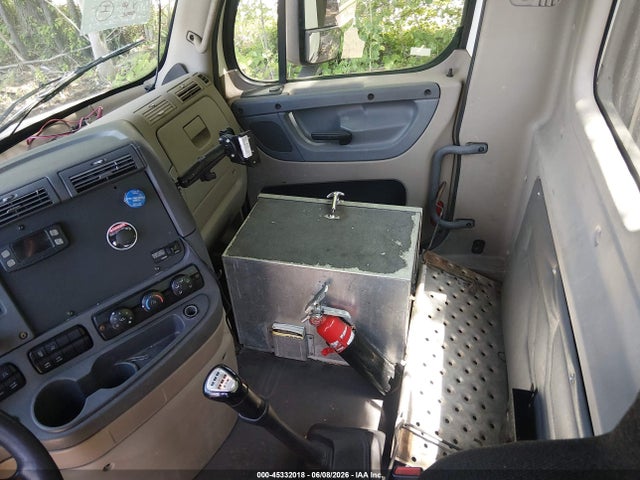 Aukcja sprzedaży 2016 Freightliner Cascadia 113, vin: 3AKBGADV5GDHC3481, numer aukcji: 45332018