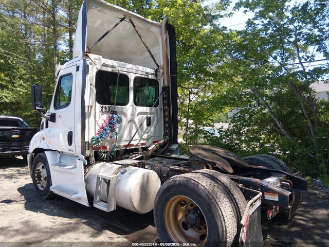 Aukcja sprzedaży 2016 Freightliner Cascadia 113, vin: 3AKBGADV5GDHC3481, numer aukcji: 45332018