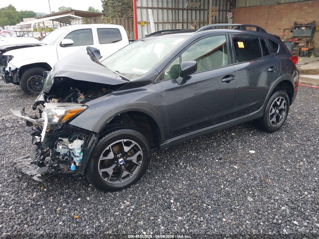 Subaru Crosstrek 2.0i Premium 2018 JF2GTABC6JH266601 Image 2