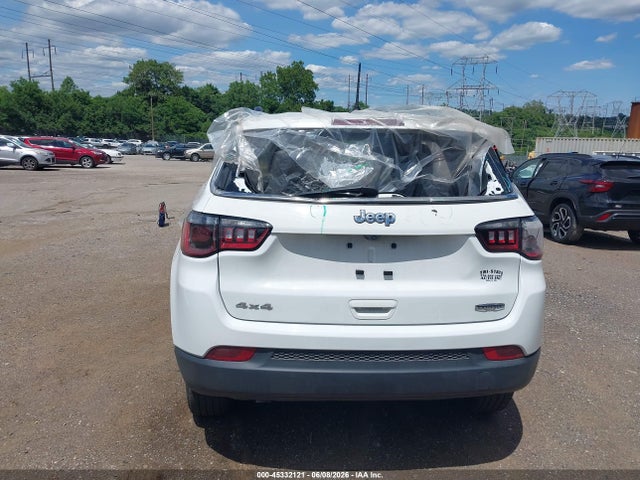Jeep Compass Latitude 4x4 2024 3C4NJDBN2RT117565 Image 17