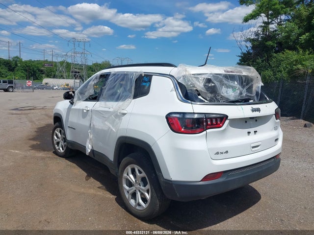 Jeep Compass Latitude 4x4 2024 3C4NJDBN2RT117565 Image 3