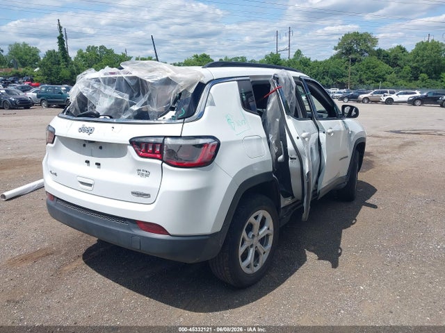 Jeep Compass Latitude 4x4 2024 3C4NJDBN2RT117565 Image 4