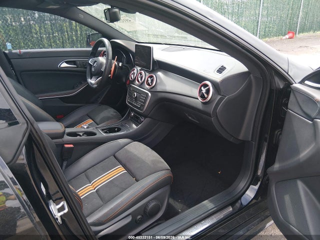 WDDSJ4GB3GN320050 Mercedes-Benz CLA 250 4MATIC