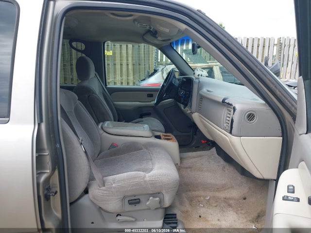 45332203 :رقم المزاد ، 3GNFK16Z42G193114 vin ، 2002 Chevrolet Suburban 1500 Ls مزاد بيع